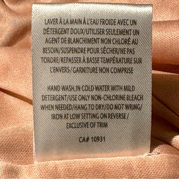 Women’s Dress Size XL Pink Black Metallic Gold Thread Flutter Sleeves Midi - Picture 8 of 12